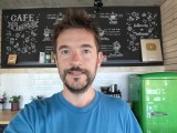 Selfie samples: 1x - 25mm, f/2.0, ISO 160, 1/33s (4096x3072px) - Oppo Reno16 review
